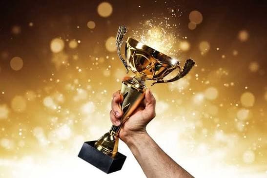 Employees receiving recognition